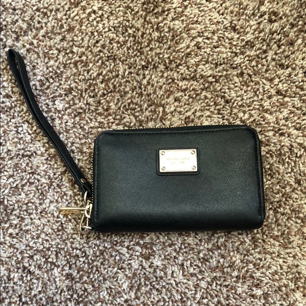 Michael Kors Wristlet